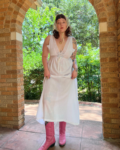 70s seersucker maxi nightgown (M)