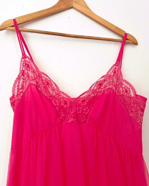 60s hot pink nightgown (M)