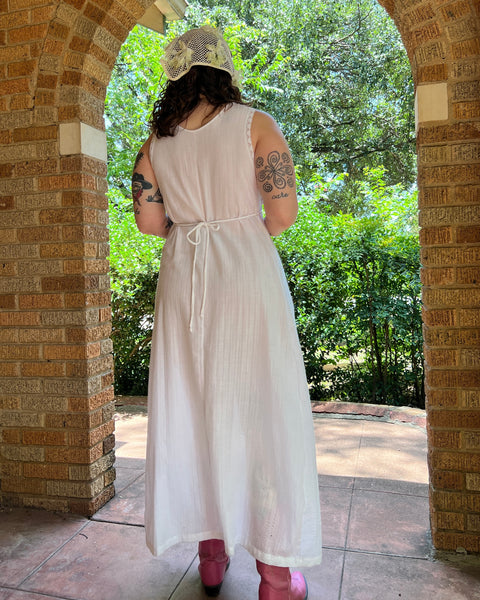 70s seersucker maxi nightgown (M)
