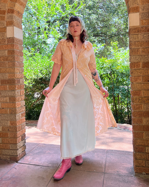 60s peachy lace duster (M)