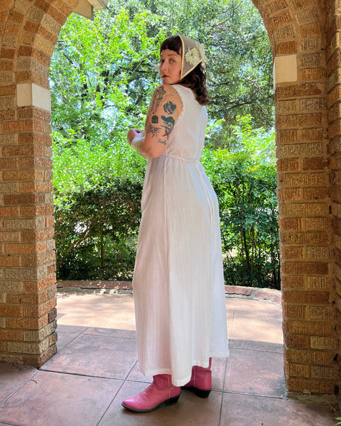 70s seersucker maxi nightgown (M)