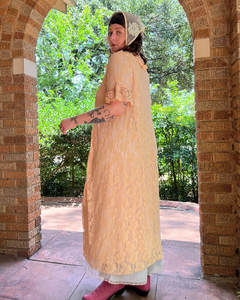 60s peachy lace duster (M)