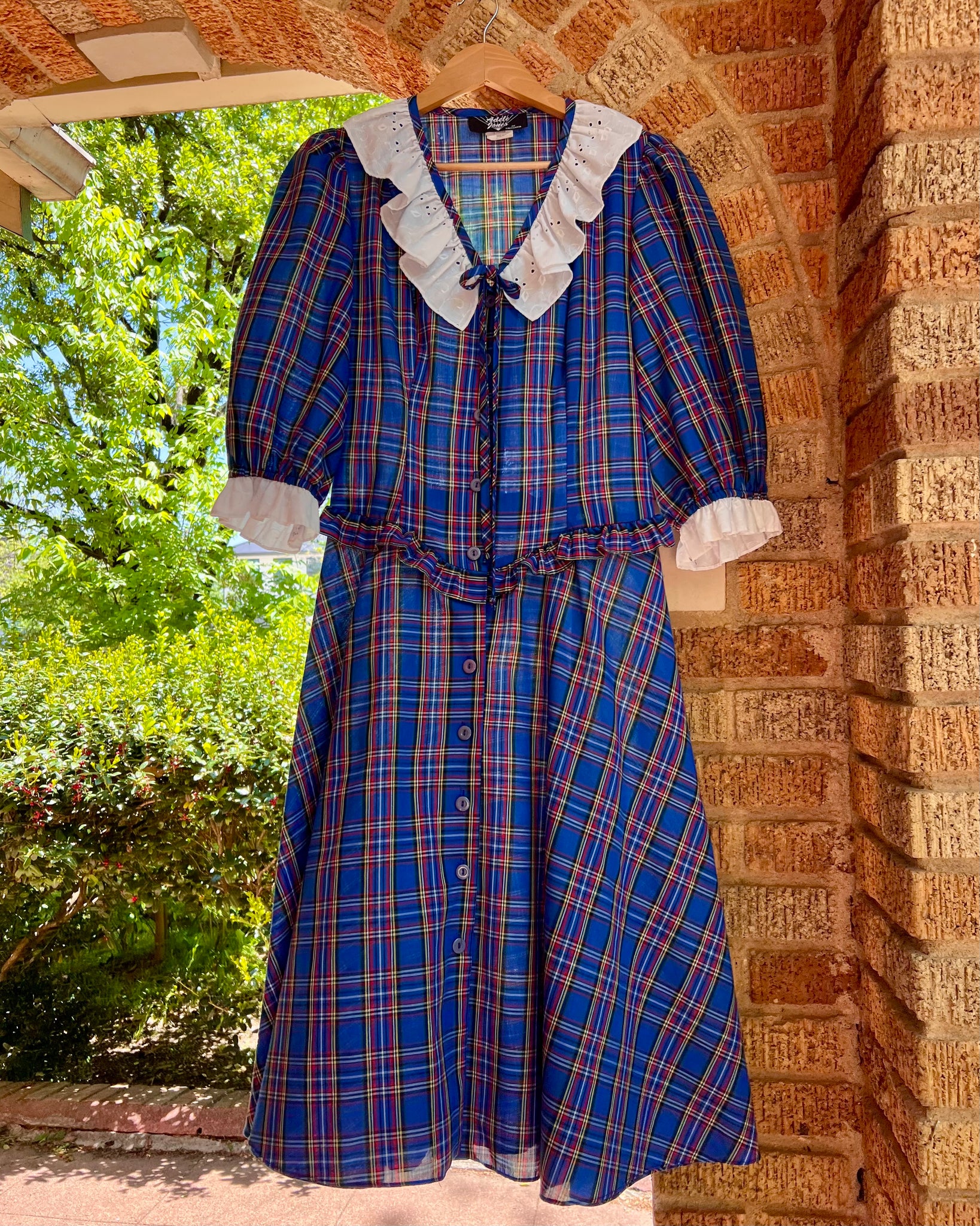 70s plaid ruffle basque waist midi dress (S/M)