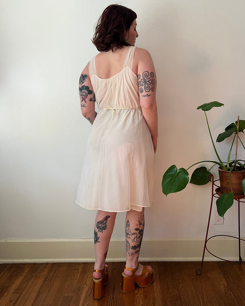 50s ivory butterfly patched nightgown (M/L)