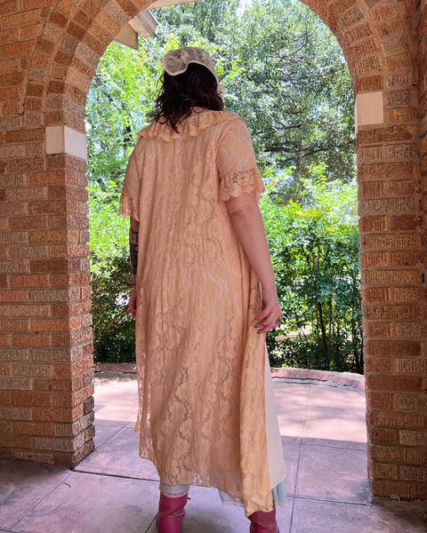 60s peachy lace duster (M)